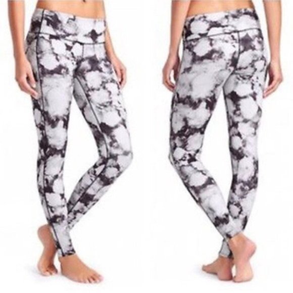 Athleta Pants - Athleta Chaturanga Floral Crush Tights Leggings